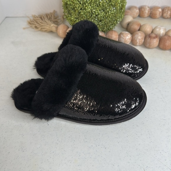 UGG SCUFFETTE II MIRROR BALL BLACK SEQUIN SLIPPERS US 5 - Picture 4 of 8
